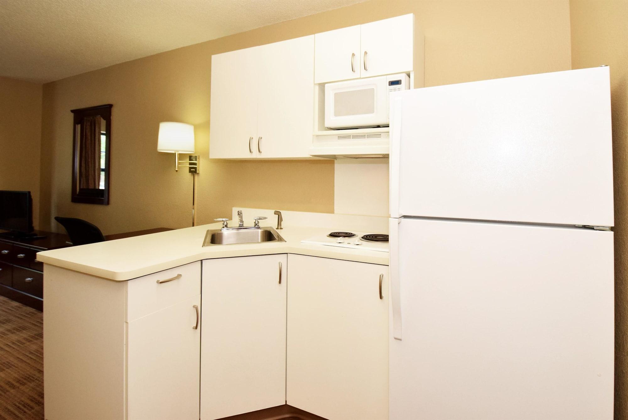 Extended Stay America Suites - Madison - Junction Court Middleton Bagian luar foto