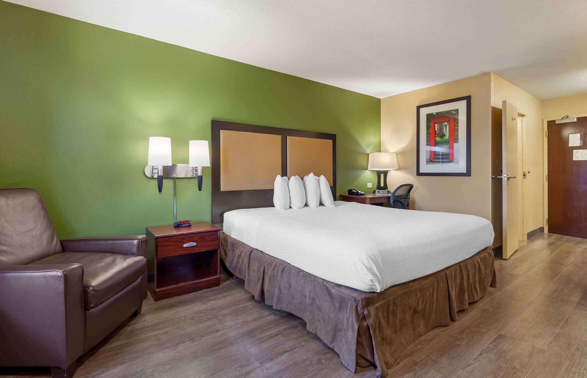 Extended Stay America Suites - Madison - Junction Court Middleton Bagian luar foto
