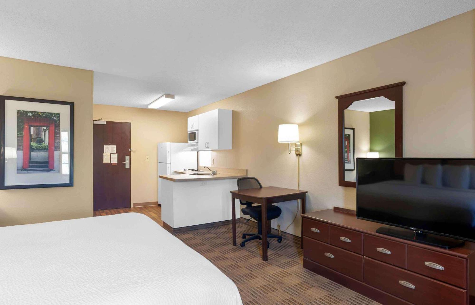 Extended Stay America Suites - Madison - Junction Court Middleton Bagian luar foto