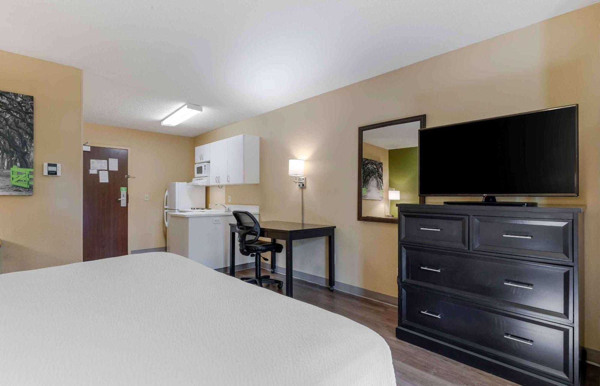 Extended Stay America Suites - Madison - Junction Court Middleton Bagian luar foto